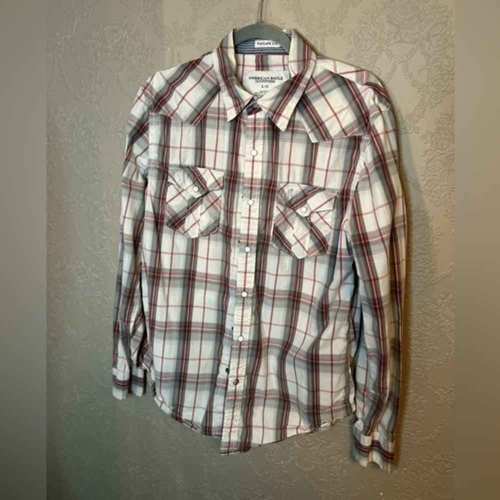 American Eagle Vintage Fit plaid button down shirt L large very good condition
